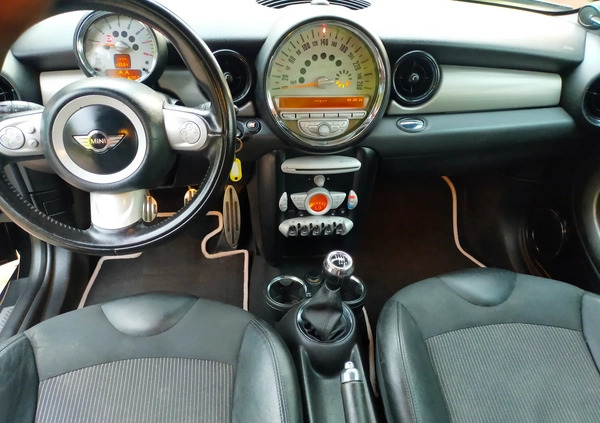 MINI Cooper S cena 33200 przebieg: 153537, rok produkcji 2010 z Paczków małe 497